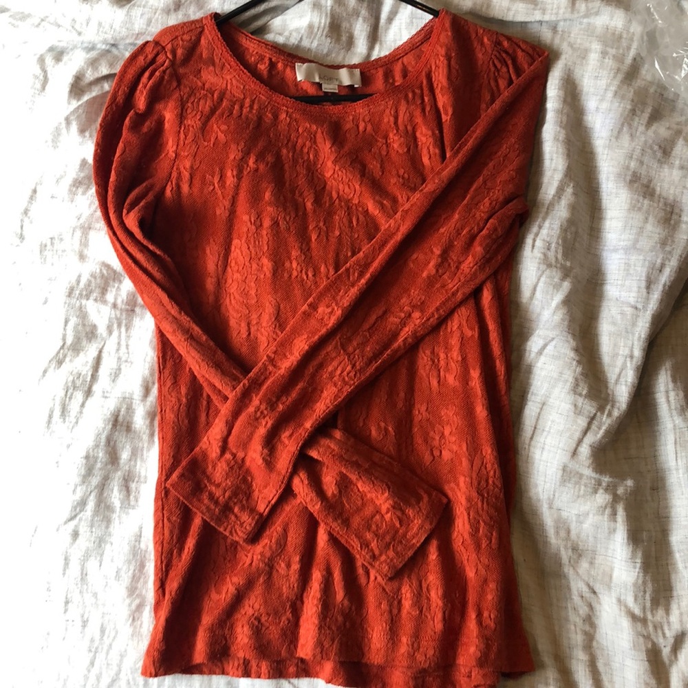 Long sleeve lace tee